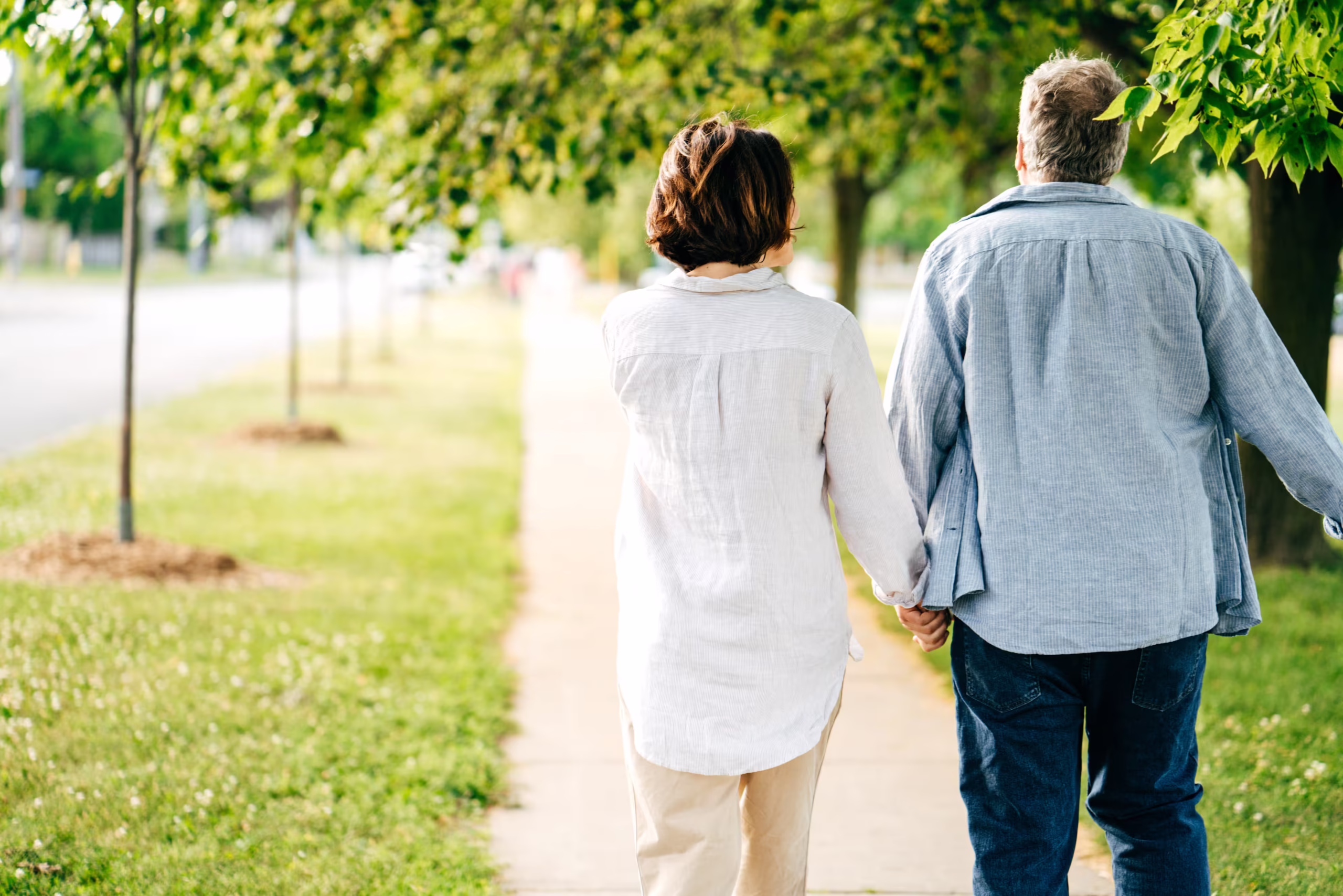 Senior's couple outdoor